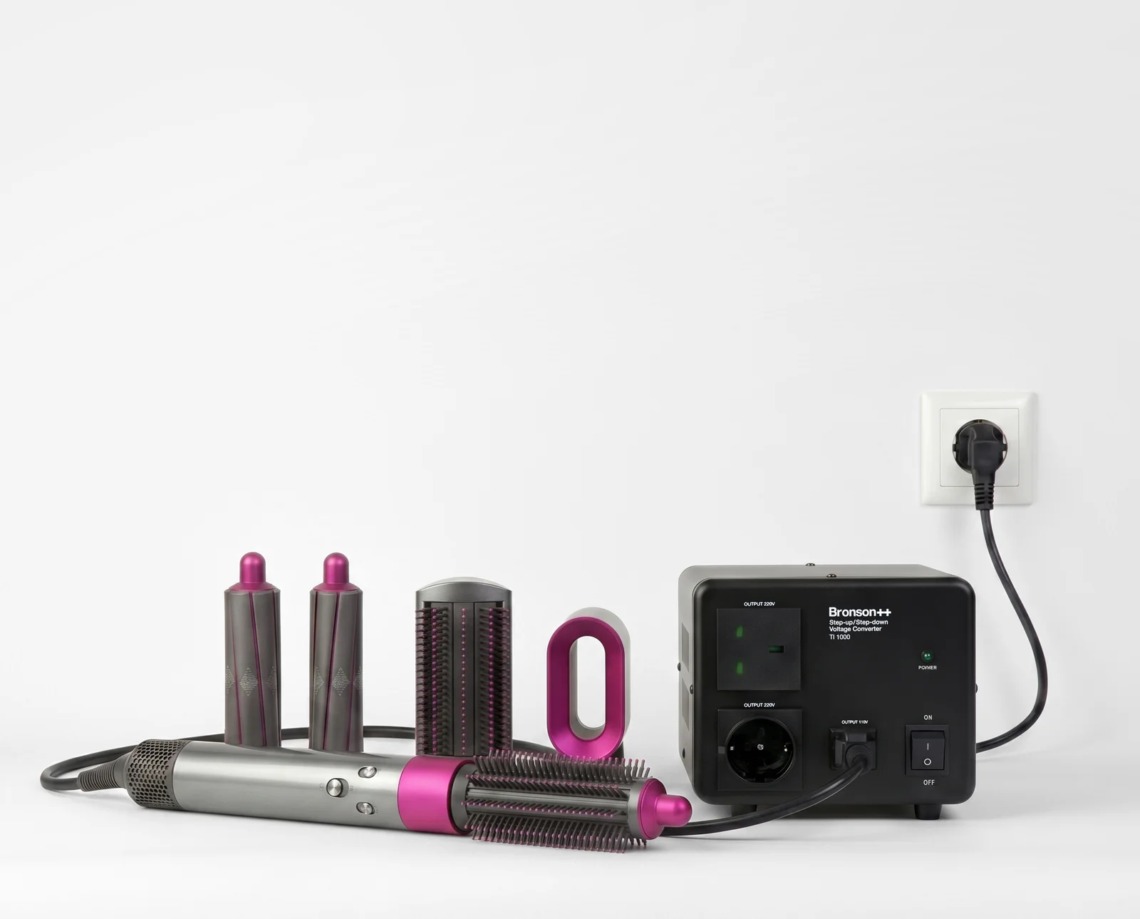 Bronson TI-1000 step-down converter running a Dyson Airwrap styling set