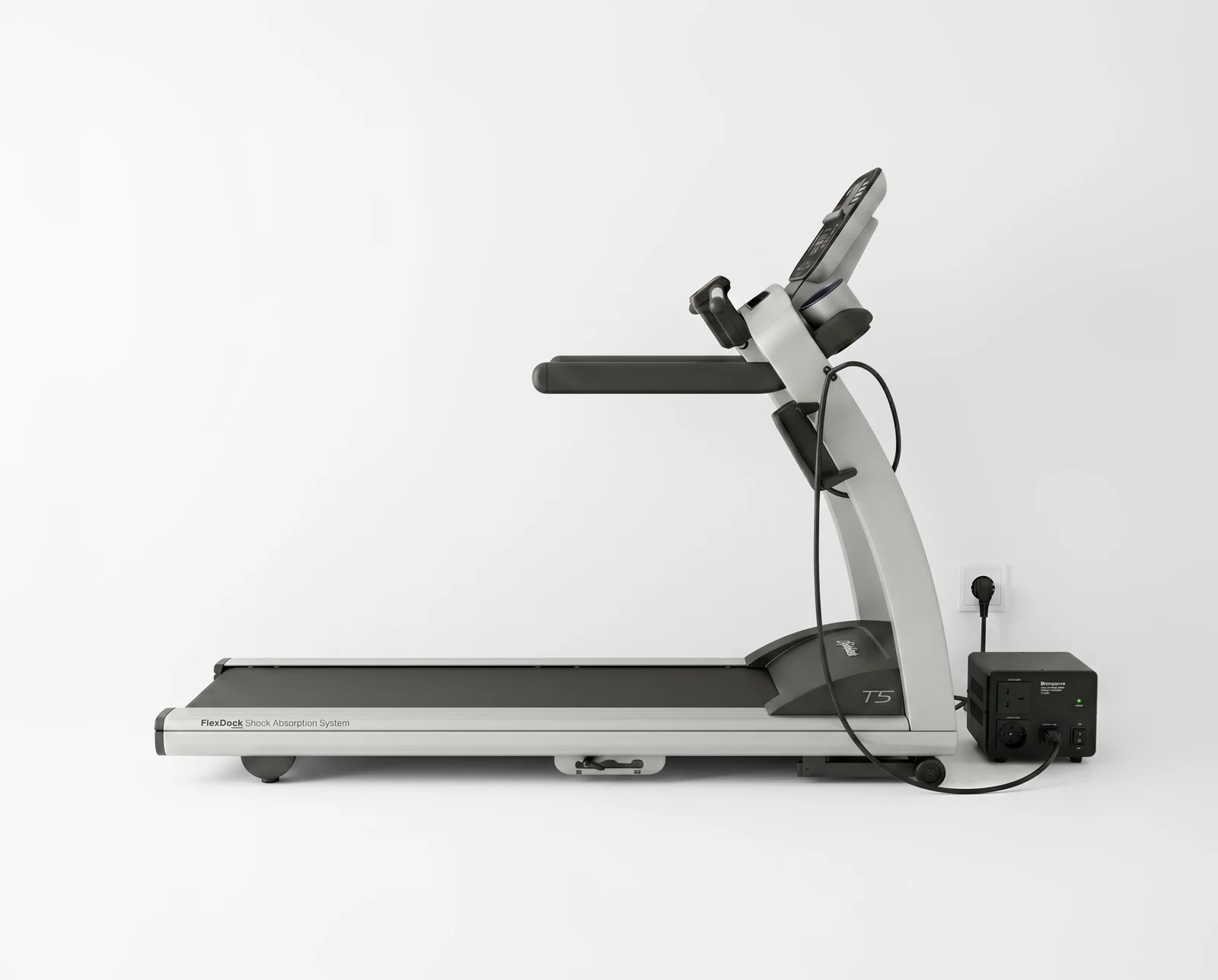 Bronson TI-2000 step-down converter running a US treadmill on european power